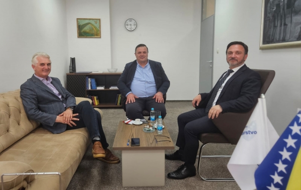 Ministar Hasičević i načelnik Jurković razgovarali o unaprjeđenju trgovinskog sektora
