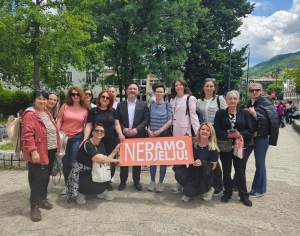 Ministar Hasičević na protestu radnika u trgovini