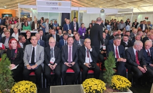 Ministar Hasičević na Privrednom sajmu ZEPS 2024